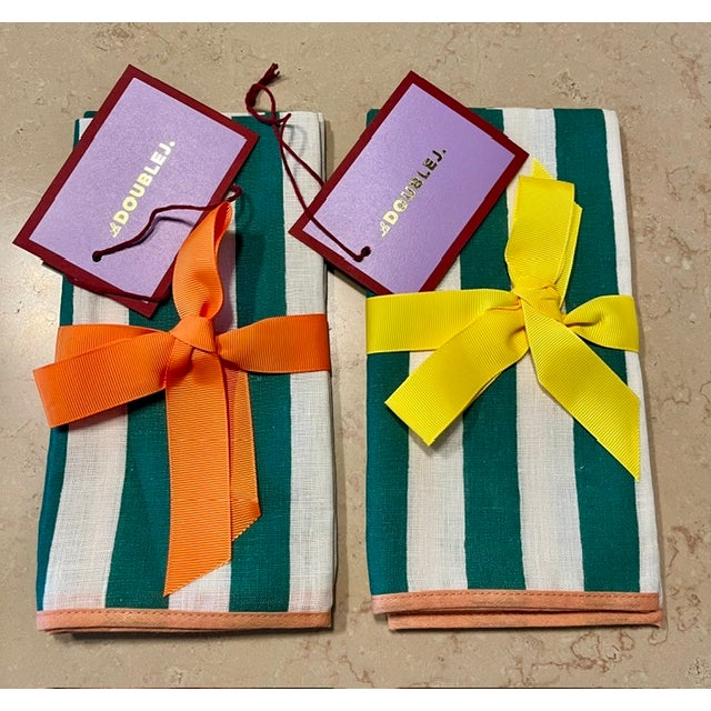 Brand new and never used, this luxurious set of two Riviera Green linen napkins by La DoubleJ brings vibrant Italian style...