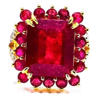 Bochic “Orient” Vintage Ruby Center Cluster Cocktail Ring 18K Gold & Silver For Sale
