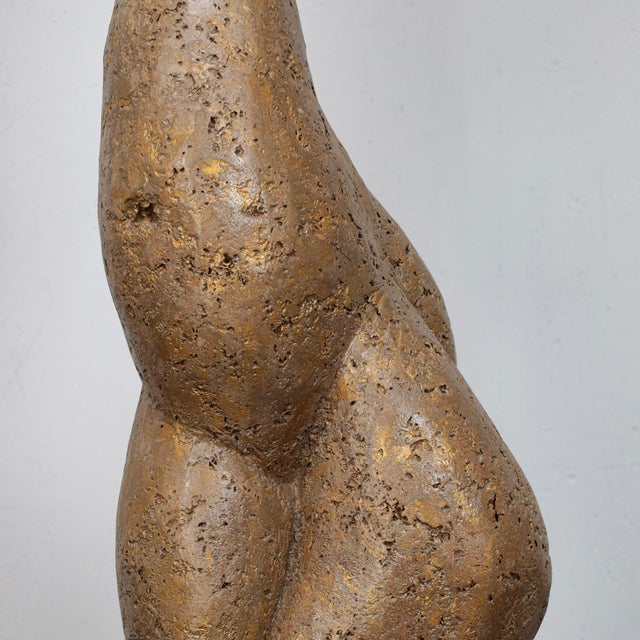 Chris Overvelde, Europsyche Button Sculpture, 2000s, Composite Material For Sale - Image 7 of 10