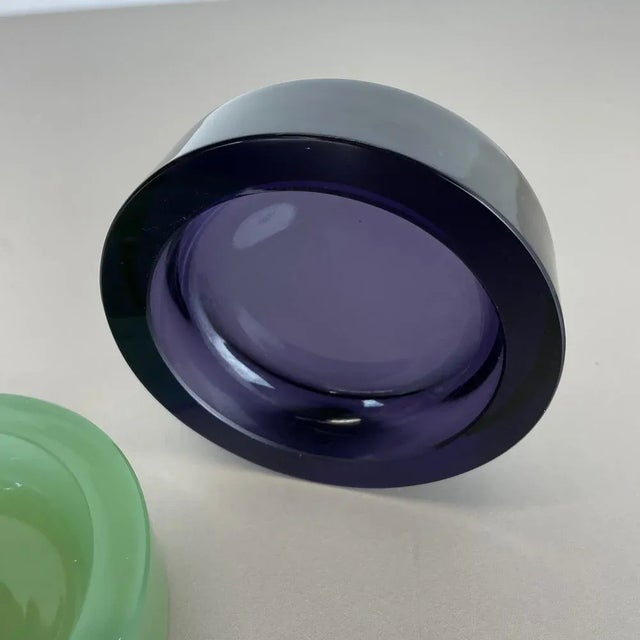 Murano Opaline Glass Shell Bowls from Cenedese, 1960s, Set of 2 For Sale - Image 9 of 18