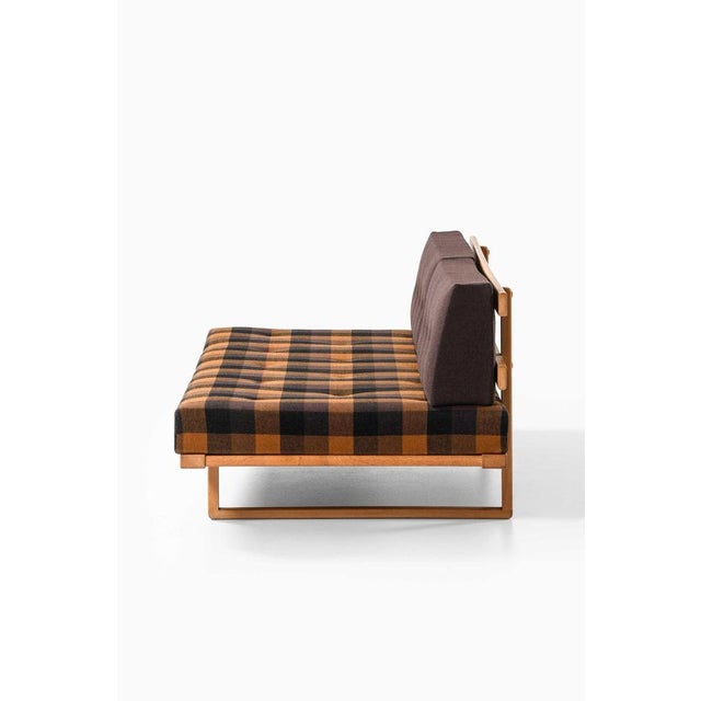 Metal Model 4311/4312 Daybed in Upholstered Oak attributed to Børge Mogensen, 1950s For Sale - Image 7 of 11