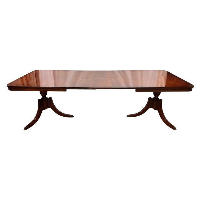 Vintage Traditional Federal Style Mahogany Extension Dining Table For Sale - Image 11 of 12