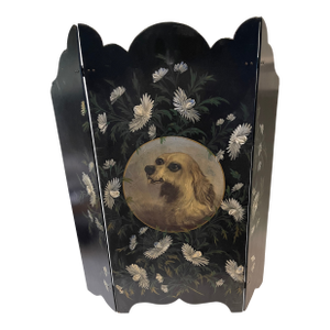 Late 19th Century Victorian Paper Mache Tri-Fold Screen With a Painting of a Dog Surrounded by Flowers
