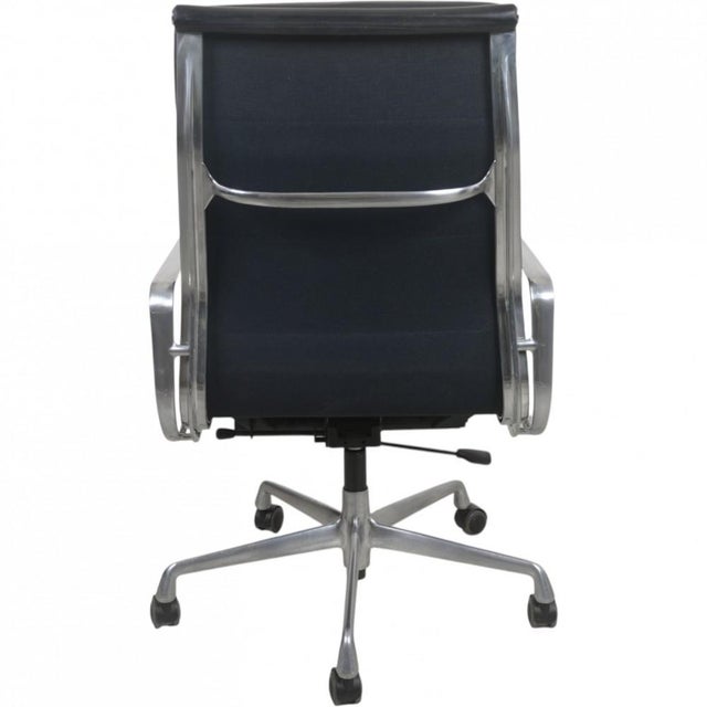 EA219 Office Chair in Black Leather by Charles Eames, 2000s For Sale - Image 14 of 18