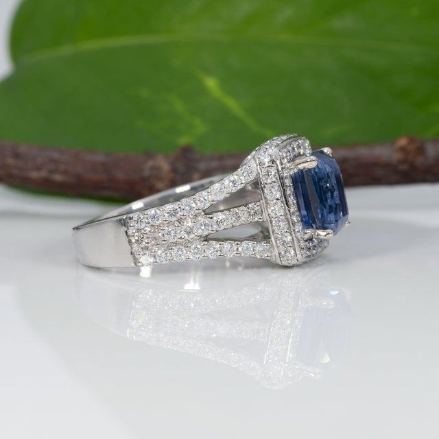Blue 2Ct Gia Certified Ceylon Sapphire Estate Ring With Natural Diamonds in Platinum, Size 4.75 For Sale - Image 8 of 10