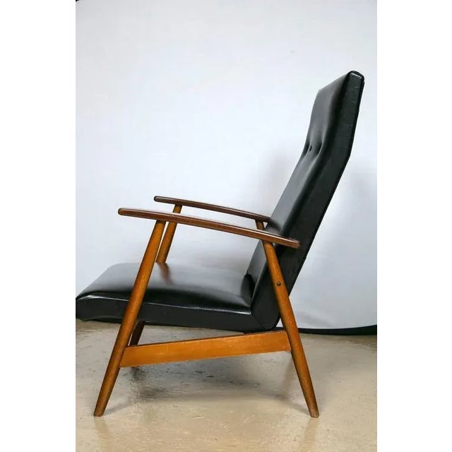 Mid 20th Century Scandinavian Teak & Black Loungers - A Pair For Sale - Image 5 of 9