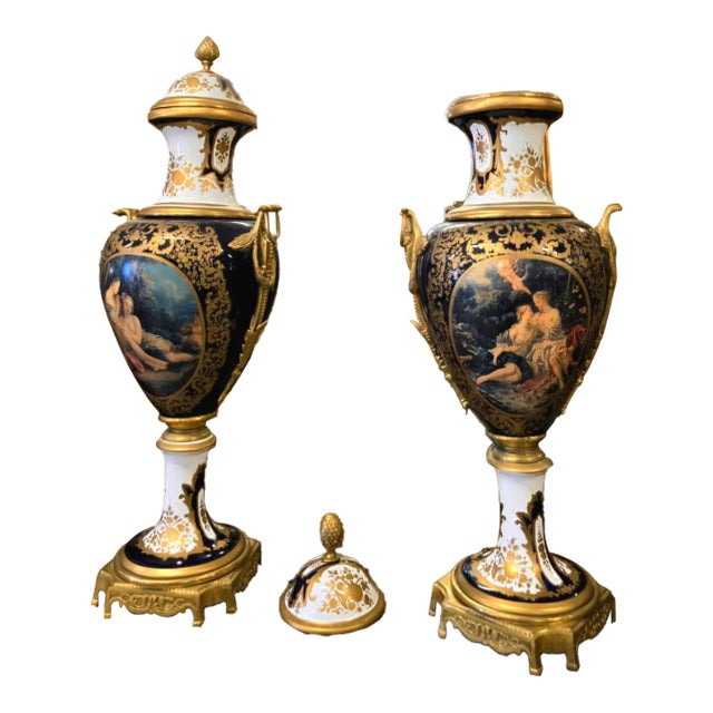 Hand-Painted Porcelain Urn Vase With Romantic Scene, Gold Leaf & Bronze Accents For Sale