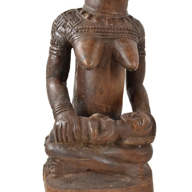 African Early 20th Century Kongo Maternity Figure on Base Pearson Collection For Sale - Image 3 of 8