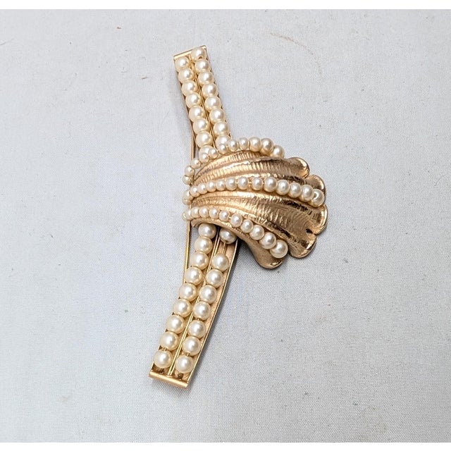 Napier Vintage 1950s Signed Napier Goldtone Faux-Pearl Shell Brooch For Sale - Image 4 of 6
