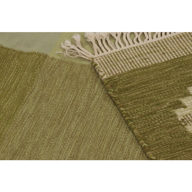 Signed Vintage Swedish Kilim by Ingegerd Silow in Green & Beige - Rug & Kilim For Sale - Image 10 of 10