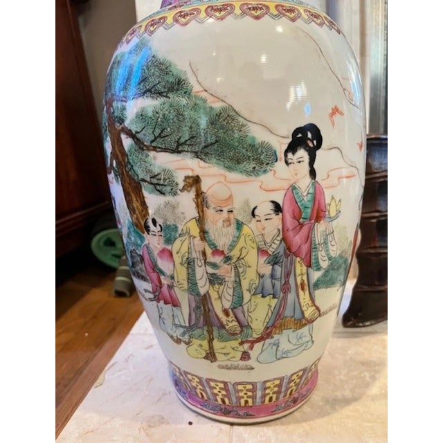 Stunning Matched Pair of 20-Inch Chinese Famille Rose Porcelain Vases For Sale - Image 11 of 18