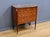 This small chest of drawers in blond mahogany, dating from the beginning of the 20th century, faithfully embodies the...