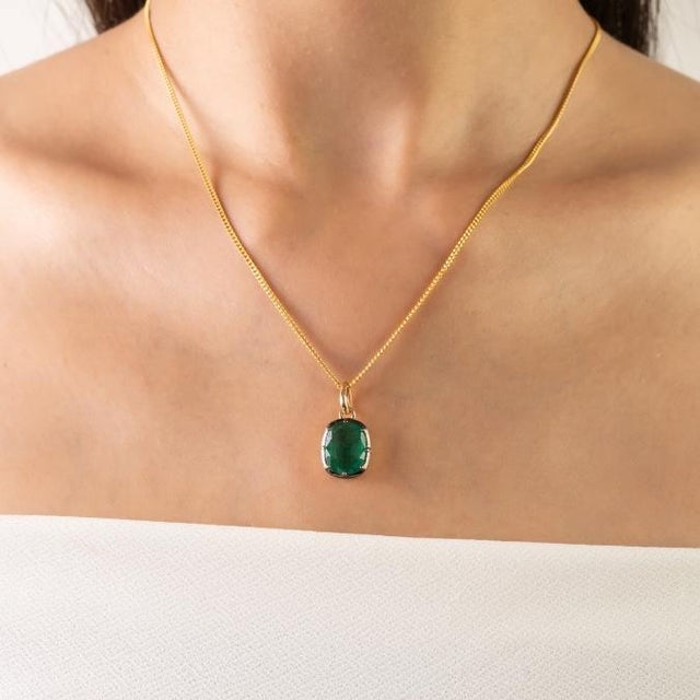 20th Century Rhodium Finish Emerald Georgian Pendant in 14k Solid Gold For Sale In New York - Image 6 of 13