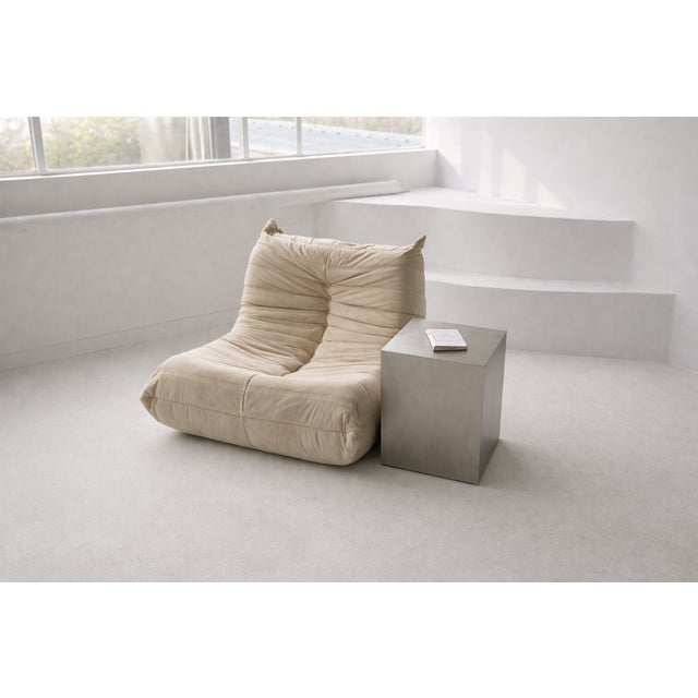 Handcrafted in 2025 by Veliento Studio from brushed stainless steel with a smooth matte finish and rounded edges. Subtle...