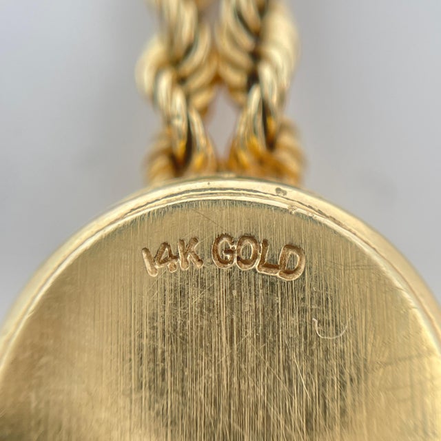 Champagne Mid 20th Century Jaguar Ladies Vintage Watch in 14k Yellow Gold For Sale - Image 8 of 8