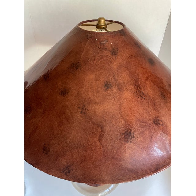 Brown Pair of Vintage Leeazanne Postmodern Faux Burl & Lucite Table Lamps With Original Shades For Sale - Image 8 of 17
