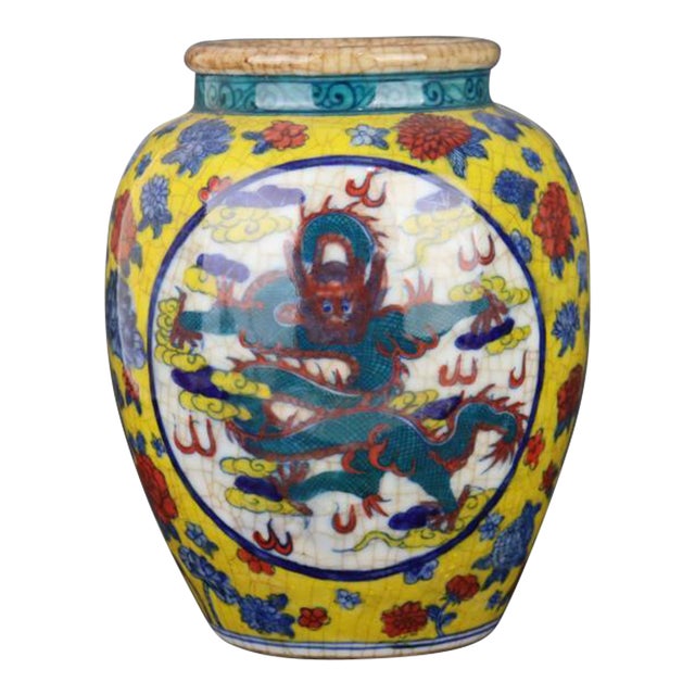 Chinese Vintage Ceramic Pot,Qing Dynasty Kangxi Marked Blue and White Famille Verte Porcelain Jar Hand Painted Cloud Dragon Pattern For Sale