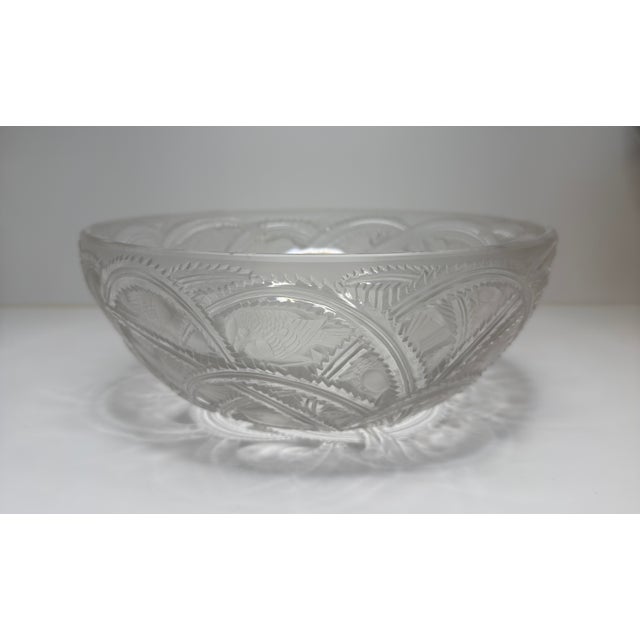 Lalique French Crystal Pinsons Bowl, Signed. Features delicately sculpted songbirds in an elegant design.