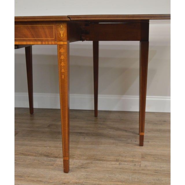Federal Style Vintage Custom Mahogany Inlaid Drop Side Dining Table