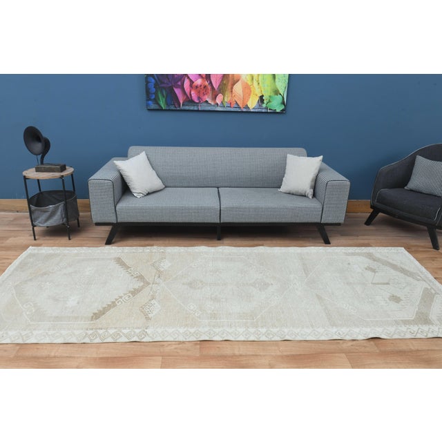 1970s Vintage Handmade Wool Cotton Turkish Beige Runner Rug For Sale - Image 10 of 11