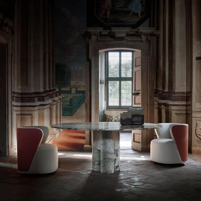 Tria Round Calacatta Gold Marble Dining Table by Lorenza Bozzoli For Sale - Image 6 of 7