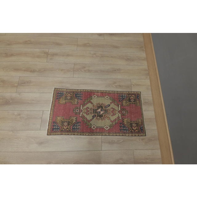 1980s Turkish Red Medallion Yastik Rug For Sale - Image 4 of 13