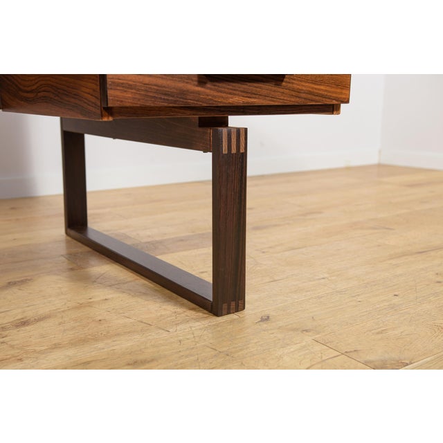Mid-Century Rosewood Freestanding Desk by Torben Valeur and Henning Jensen for Dyrlund, Denmark, 1960s For Sale - Image 17 of 18