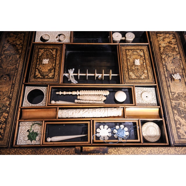 Regency Chinese Qing Chinoiserie Hand-Painted Lacquered Sewing Table For Sale - Image 10 of 14