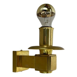 Minimalist Brass Theatre Wall Light Sconce in the style of Gio Ponti and Stilnovo, Italy, 1950s For Sale