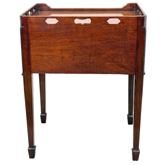 18th Century Georgian Mahogany Night Table, 1770s For Sale - Image 4 of 12