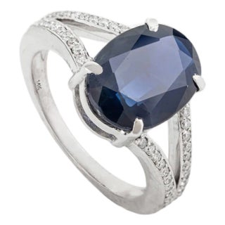 Early 21st Century 4.57Ct Blue Sapphire & Diamond Split Shank Ring Size 6.5 in 14k Gold For Sale