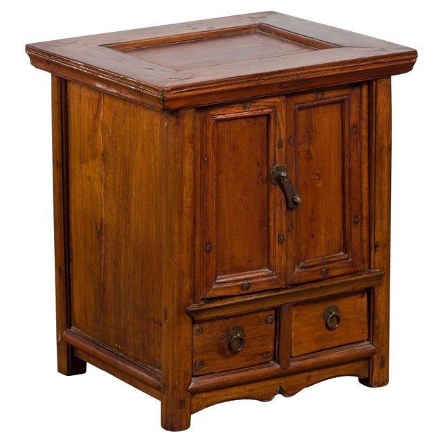 Early 20th Century Chinese Elmwood Bedside Cabinet with Scalloped Apron For Sale - Image 13 of 13