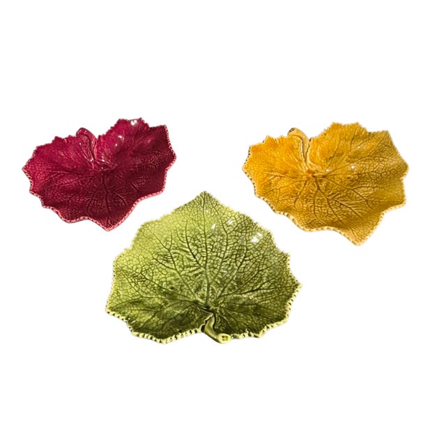 Late 20th Century Three Grape Leaf Colorful Dishes Bordallo Pinheiro Portugal Red, Yellow, Green For Sale - Image 9 of 9