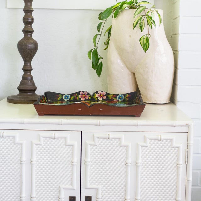 1930s Hand Painted Mexican Folk Art Tray With Polychrome Flowers and Bird For Sale - Image 11 of 16