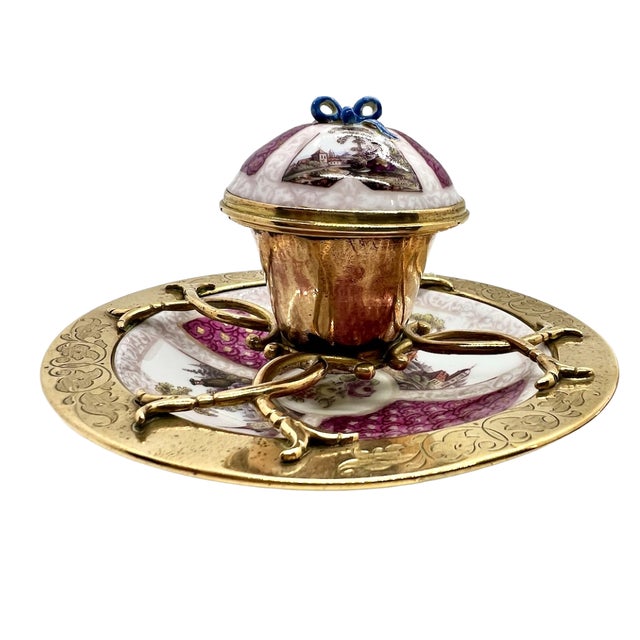 Antique Paris Porcelain Inkwell and Pen Tray with Watteau Scenes and Gilt Brass, 19th Century, Set of 2 For Sale - Image 11 of 15