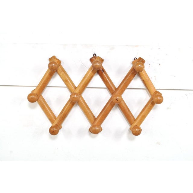 1960s Vintage Harmonica Wall Coat Rack in Beech, 1960s For Sale - Image 5 of 10