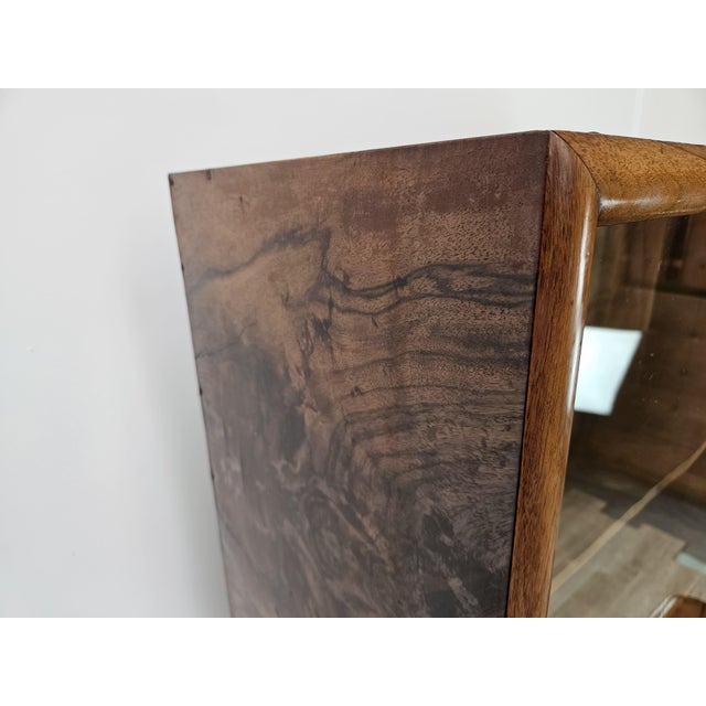 1940s Art Deco Display Cabinet in Walnut Burl, 1940 For Sale - Image 5 of 18