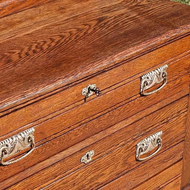 Wood Antique Quarter-Sawn Oak Dresser With Mirror & Key, Eastlake / Mission Influence (C. 1900-1910) For Sale - Image 7 of 12