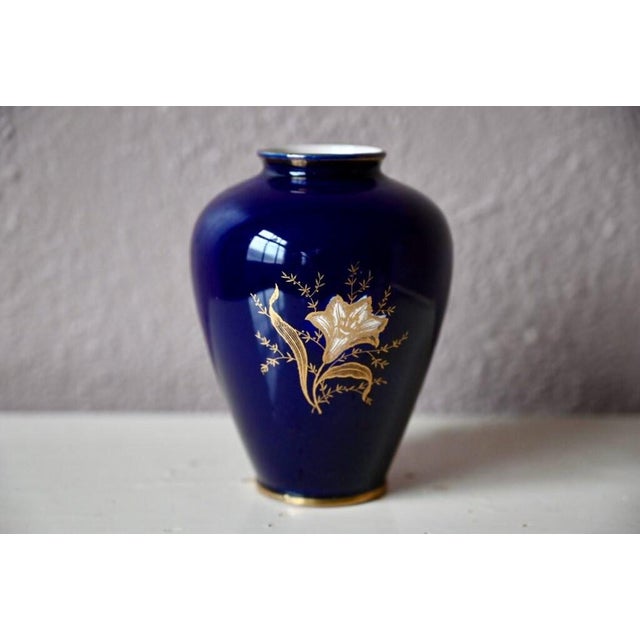 Small Vintage Bohemian Porcelain Vase from Limburg, 1960s For Sale - Image 4 of 9