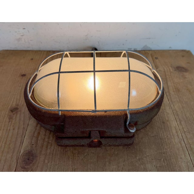 Industrial Grey Cast Iron Wall Light from Elektrosvit, 1960s For Sale - Image 11 of 15