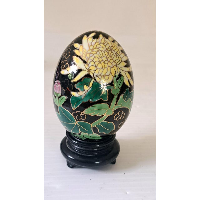 Vintage Chinese Cloisonné Enamel Floral Eggs W/Black Stands Set of 4 For Sale - Image 9 of 14