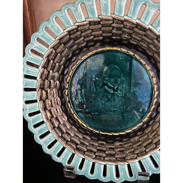 Wedgwood Reticulated Portrait Plate, C. 1878 For Sale In San Francisco - Image 6 of 9