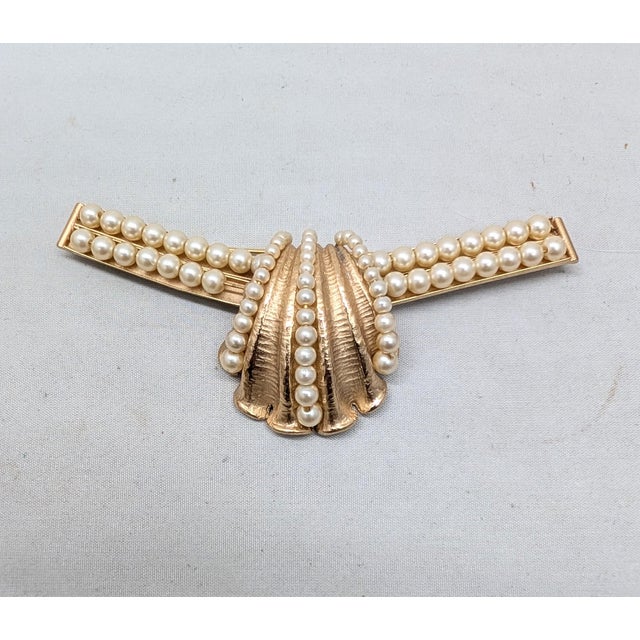1950s Vintage 1950s Signed Napier Goldtone Faux-Pearl Shell Brooch For Sale - Image 5 of 6