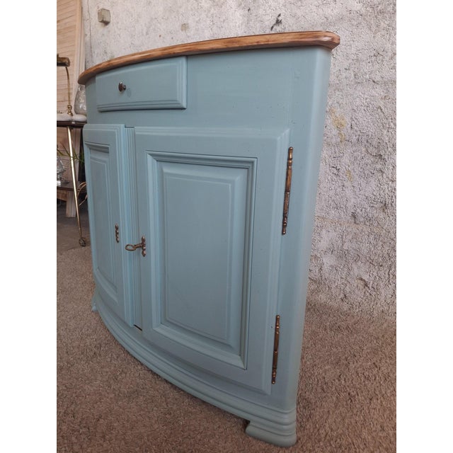 Louis XV Corner Cabinet in Neptune Blue and Brass Fittings, 1890s For Sale - Image 5 of 11