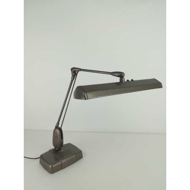 Brown Mid-Century Table Lamp by Harry Dazey for Dazor, 1950s For Sale - Image 8 of 15