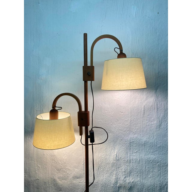 1980s Double Arc Lamp in Teak from Domus, 1970s For Sale - Image 5 of 13