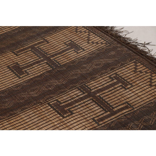 1950s Vintage Tuareg Mat, Beige-Brown With Bold Tribal Geometric Motifs - Rug & Kilim For Sale - Image 5 of 9