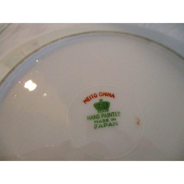 1950s Meito Japanese Hand-Painted Plates - Set of 5 For Sale - Image 4 of 5