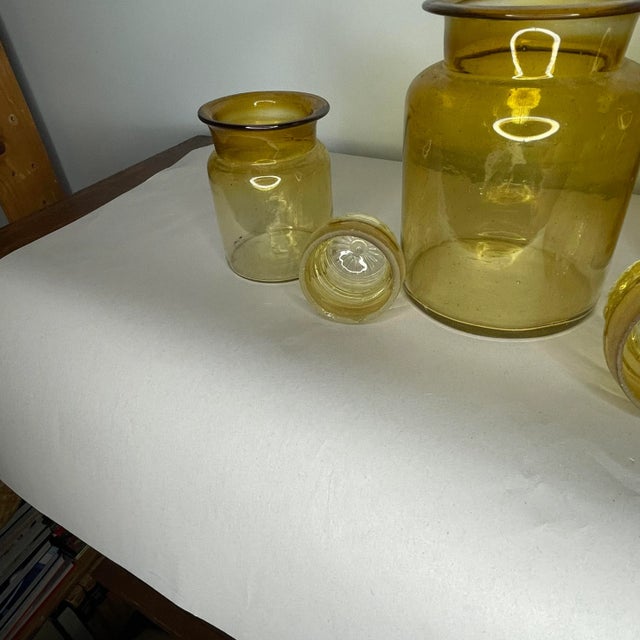 Mid 20th Century Vintage Amber Glass Canisters With Lids- Set of 3 For Sale - Image 5 of 13