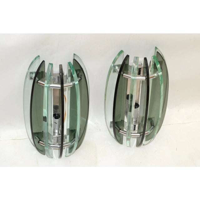1970s Italian Smoke Clear Green Glass Sconces by Veca Mid-Century Modern 1970 - Pair For Sale - Image 5 of 13